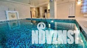 Дом 620м², 3-этажный, посуточно,