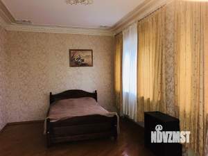 Дом 1000м², 3-этажный, посуточно,