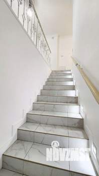 Дом 200м², 3-этажный, на длительный срок,