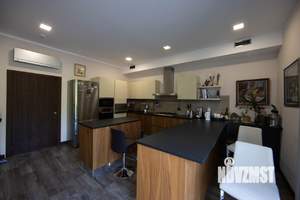 Коттедж 650м², 3-этажный, на длительный срок,