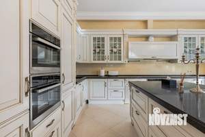 Дом 607м², 3-этажный, на длительный срок,