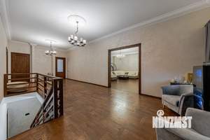 Дом 607м², 3-этажный, на длительный срок,