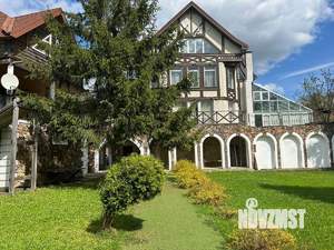 Дом 1000м², 3-этажный, посуточно,