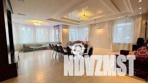 Дом 487м², 3-этажный, посуточно,