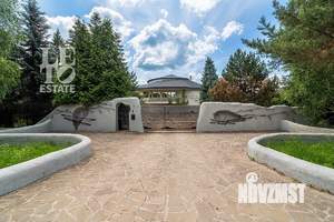 Дом 993м², 4-этажный, участок 60 сот.