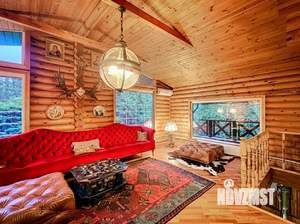 Дом 219м², 3-этажный, участок 30 сот.