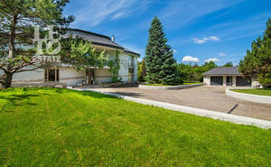 Дом 993м², 4-этажный, участок 60 сот.