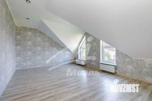 Дом 184м², 2-этажный, участок 6 сот.