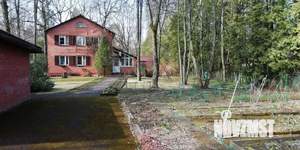 Дом 174м², 2-этажный, участок 21 сот.