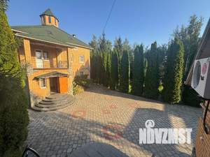 Дом 500м², 3-этажный, участок 20 сот.