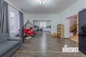 Дом 240м², 2-этажный, участок 6 сот.