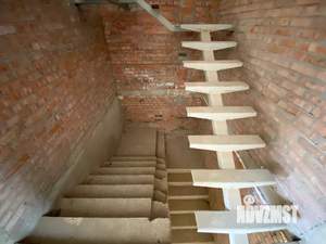 Таунхаус 200м², 3-этажный, участок 1 сот.