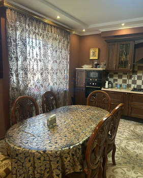 Дом 365м², 3-этажный, участок 8 сот.