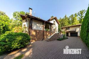 Дом 550м², 3-этажный, участок 20 сот.