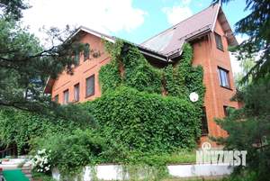 Коттедж 770м², 3-этажный, участок 19 сот.