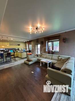 Дом 318м², 2-этажный, участок 8 сот.