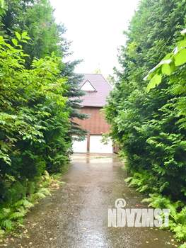 Дом 269м², 3-этажный, участок 15 сот.