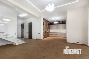 Дом 401м², 2-этажный, участок 11 сот.