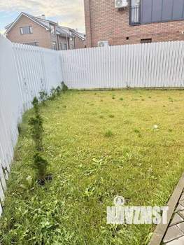 Таунхаус 180м², 3-этажный, участок 4 сот.