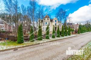 Коттедж 1100м², 4-этажный, участок 20 сот.