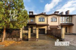 Таунхаус 330м², 3-этажный, участок 3 сот.