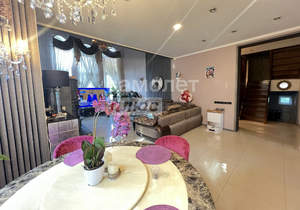 Дом 253м², 3-этажный, участок 15 сот.