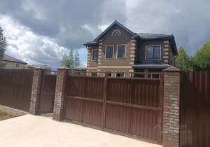 Дом 196м², 2-этажный, участок 8 сот.