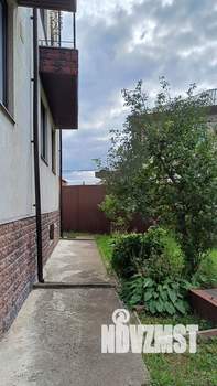 Коттедж 1200м², 2-этажный, участок 10 сот.