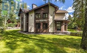 Дом 460м², 3-этажный, участок 16 сот.