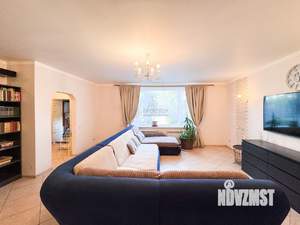 Таунхаус 207м², 3-этажный, участок 5 сот.