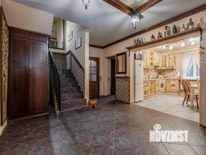 Коттедж 240м², 2-этажный, участок 6 сот.