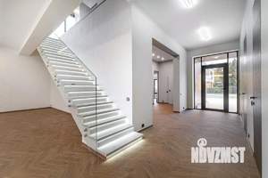 Дом 401м², 2-этажный, участок 11 сот.