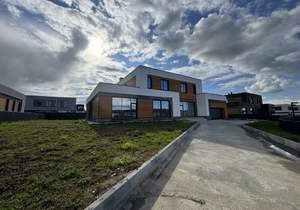 Дом 717м², 2-этажный, участок 19 сот.