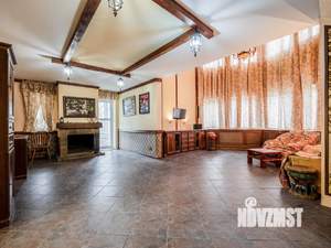 Коттедж 240м², 2-этажный, участок 6 сот.