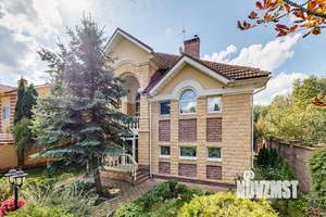 Дом 350м², 3-этажный, участок 13 сот.