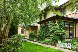 Коттедж 800м², 2-этажный, участок 64 сот.