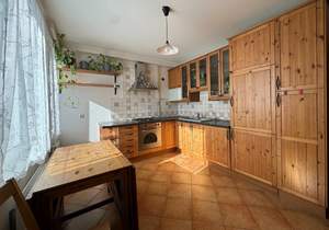 Дом 329м², 3-этажный, участок 15 сот.