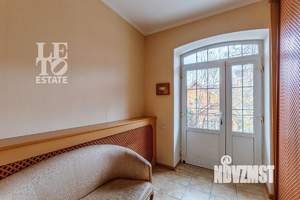 Дом 472м², 4-этажный, участок 8 сот.