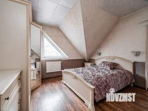 Коттедж 240м², 2-этажный, участок 6 сот.