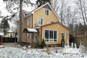 Дом 215м², 3-этажный, участок 9 сот.