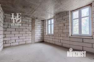 Таунхаус 160м², 3-этажный, участок 4 сот.