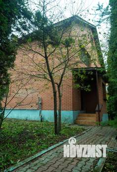 Дом 300м², 3-этажный, участок 12 сот.