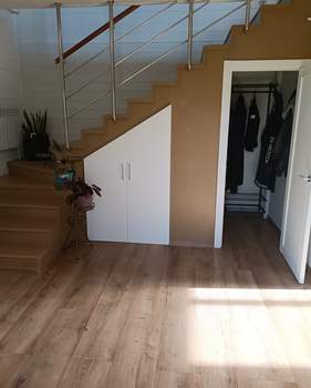 Дом 185м², 2-этажный, участок 10 сот.