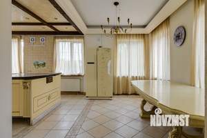 Коттедж 1142м², 3-этажный, участок 21 сот.