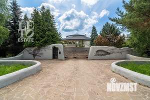 Дом 993м², 4-этажный, участок 60 сот.