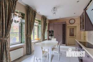 Дом 472м², 4-этажный, участок 8 сот.