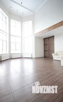 Коттедж 298м², 3-этажный, участок 7 сот.