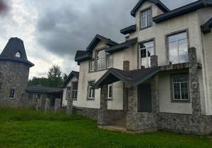 Дом 800м², 3-этажный, участок 27 сот.