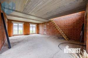 Таунхаус 150м², 3-этажный, участок 4 сот.