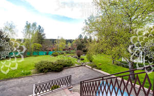 Дом 402м², 3-этажный, участок 50 сот.